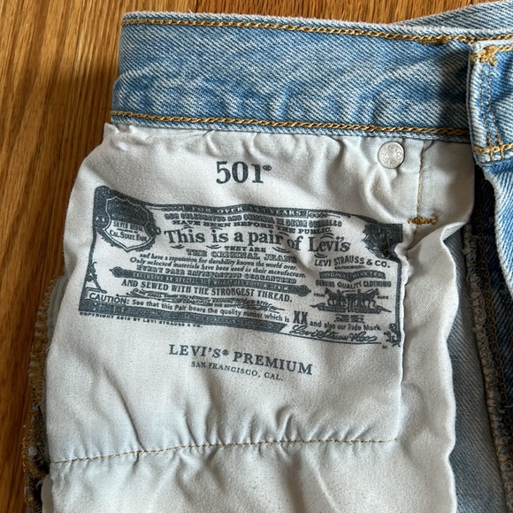 Women’s LEVI’s 501 cut off shorts 100% cotton button fly size 26 - Picture 5 of 7